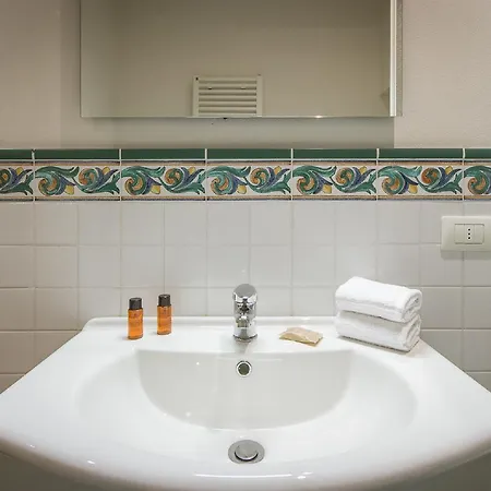 - Le Por Santa Maria Apartment *