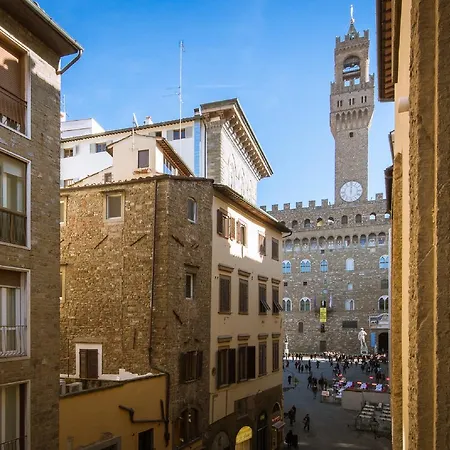 - Le Por Santa Maria Apartment Florence